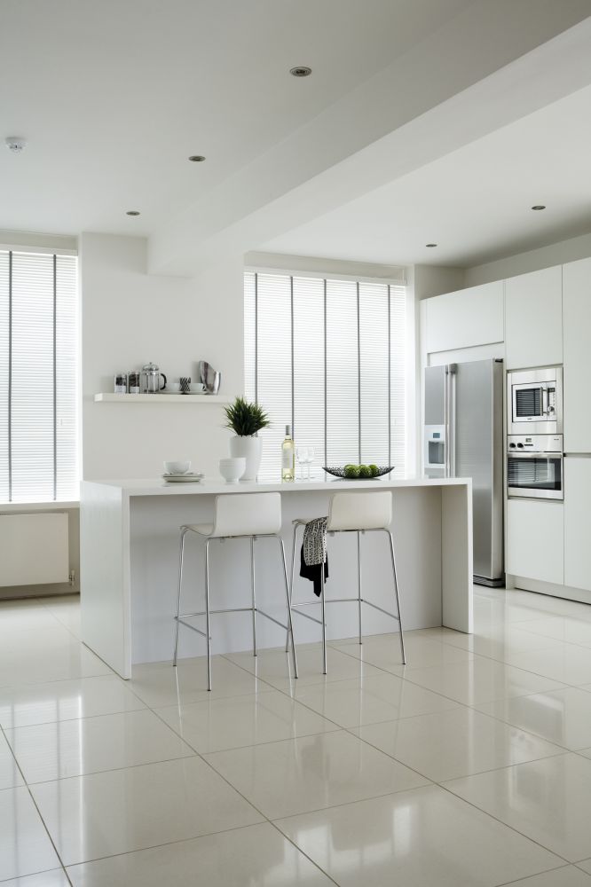 Sunwood 25mm Polar White Blinds with Steel Fabric Tapes